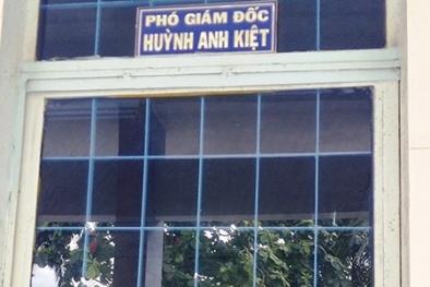 Một cán bộ ‘to’ được ngồi chơi, hưởng lương đều