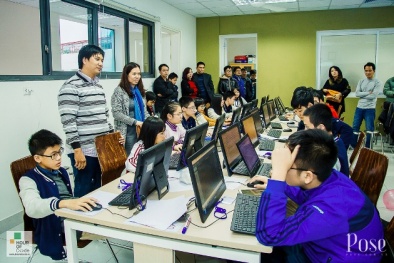 Tham gia Hour of Code, HS lớp 2 cũng có thể lập trình ứng dụng di động cho riêng mình