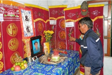 Con chết đuối khi đi bắt cá nuôi mẹ bệnh: Tận cùng nỗi đau của người ở lại