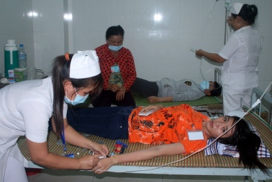 Liên tiếp các vụ công nhân ngộ độc thực phẩm tập thể dịp cuối năm