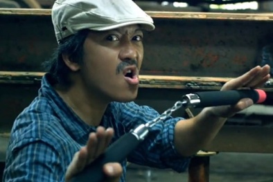 Câu khách bằng trò phản cảm