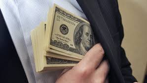 Khánh Hòa 10 năm 'không phát hiện cán bộ nhận quà'