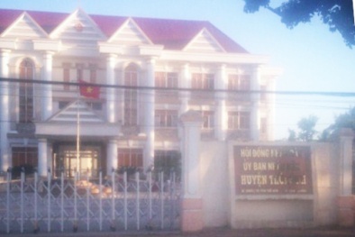 Chủ tịch huyện ra công văn giao chỉ tiêu mua pháo hoa cho các đơn vị trực thuộc