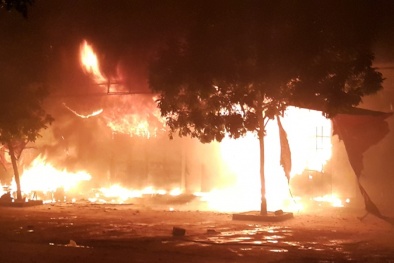 Toàn cảnh vụ cháy chợ Phủ Lý, Hà Nam