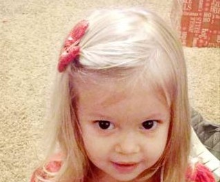 Bé gái 2 tuổi tử vong do nuốt phải pin cúc áo 