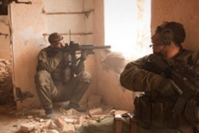 Barrett Light: Súng bán tự động bắn xuyên tường tiêu diệt IS