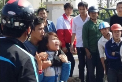 Cuồng yêu, thanh niên 'ngáo đá' kề dao sát cổ người tình 