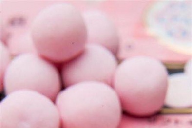 Thực hư kẹo thay đổi mùi hương cơ thể, biến chuột chù thành hoa hồng