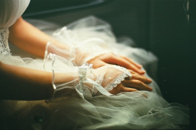 Cán bộ xã tổ chức đám cưới rình rang cho con trai và cô dâu 16 tuổi 