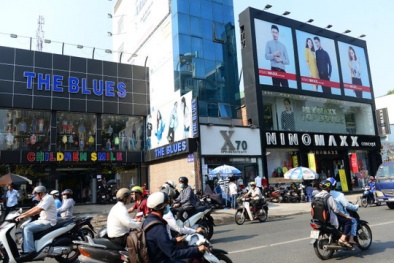 Hàng online, xách tay giá rẻ 'nuốt gọn' hàng trong nước