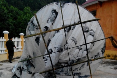 Bí ẩn vật thể lạ có chữ Trung Quốc vừa rơi xuống Quảng Nam