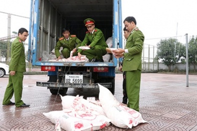 5.000 gói mì chính không rõ nguồn gốc được 'tuồn' qua biên giới