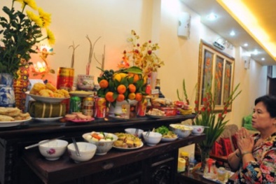 Cách bài trí bàn thờ gia tiên ngày Tết