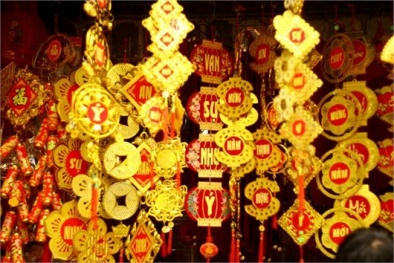 Tết Bính Thân: Hàng Trung Quốc 'bủa vây' phố Hàng Mã