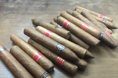 Bên trong ‘tổng hành dinh’ làm giàu phi pháp bằng xì gà lậu ở Hà Nội