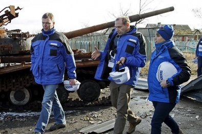 Tin tức mới nhất về Ukraine ngày 18/1/2016: Đoàn xe OSCE bị bắn tại miền Đông Ukraine 