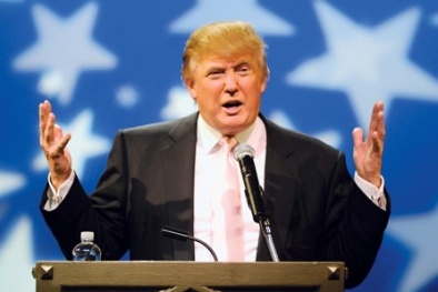 Donald Trump không muốn Apple sản xuất thiết bị tại Trung Quốc