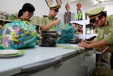 Thực phẩm chay nhập lậu ồ ạt tràn về nước dịp cận Tết