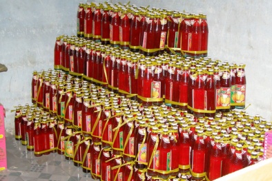 Phát hiện lò sản xuất tương ớt, sirô bẩn quy mô lớn