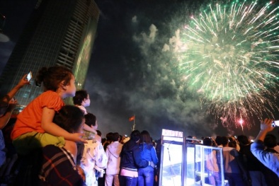 'Lợn không cần pháo hoa, nhưng người cần có hoạt động văn hóa'