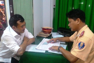 Vi phạm giao thông, cán bộ Ban quản lý dự án hành hung CSGT