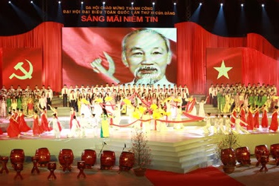 1500 nghệ sĩ, diễn viên tham gia dạ hội mừng Đại hội Đảng thành công