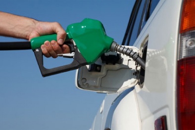 Ô tô đổ xăng A95 Petrolimex đi không nổi?
