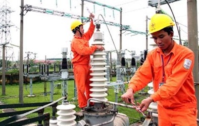 EVN báo lãi hơn 800 tỷ đồng từ bán điện