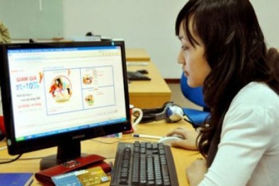 Hàng trôi nổi gắn mác thực phẩm quê để dễ bán