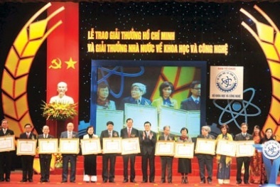 Gia hạn xét tặng Giải thưởng Hồ Chí Minh, Giải thưởng Nhà nước về Khoa học và Công nghệ
