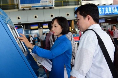 Khách đi máy bay sau Tết có thể làm thủ tục check – in bằng điện thoại