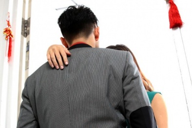 Thuê bạn trai ngày Tết, tiện lợi đủ đường cho ‘gái ế’ 