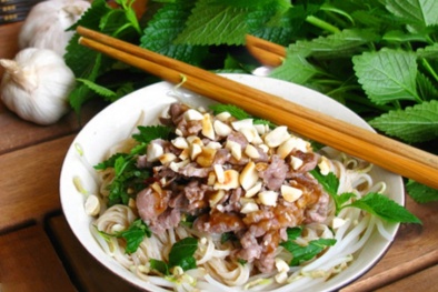 Cách làm món phở trộn, bún trộn thịt bò chua ngọt thơm ngon