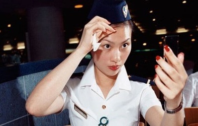 Tiếp viên hàng không tiết lộ 10 bí mật trên máy bay