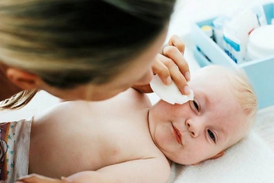 Cảnh báo gần 300 sản phẩm chăm sóc trẻ em chứa hóa chất độc hại