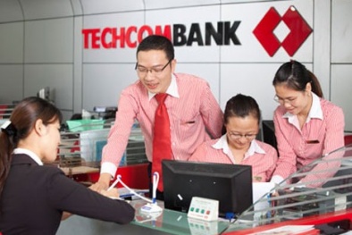 Techcombank báo lãi 2.037 tỷ đồng năm 2015