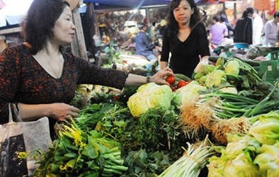 Thực phẩm 'cháy hàng' sau Tết