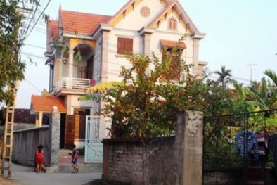 Truy sát vợ nhưng bị đoạt dao đâm vào chỗ hiểm tử vong