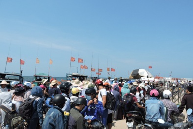 Vì sao hơn 1.000  người bị kẹt ở đảo Lý Sơn?