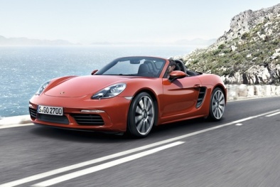 Porsche 718 Boxster trình làng với động cơ mạnh mẽ 