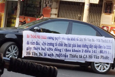 Tạm giữ chủ khách sạn lái xe hơi bêu tên cán bộ diễu phố