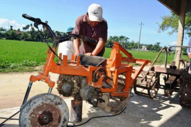 Máy cày đa năng 3 trong 1 giúp tăng năng suất mùa màng