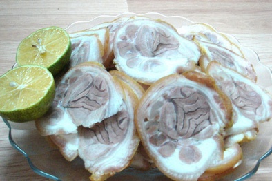 Mẹo hay cho món chân giò luộc giòn ngon, ngọt thịt