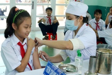 124.000 học sinh lớp 11, 12 tại TP.HCM chuẩn bị được tiêm sởi miễn phí