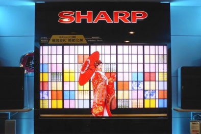 Sharp về tay tập đoàn chuyên gia công iPhone