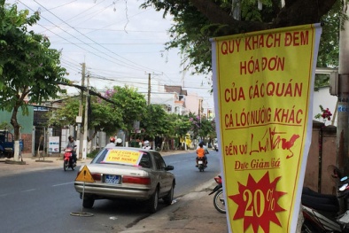 Lấy xe biển số xanh quảng cáo cho... quán nhậu!