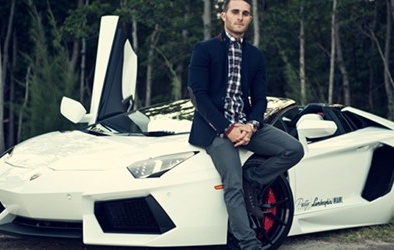 Chàng trai 28 tuổi và độc chiêu thu tỷ USD 