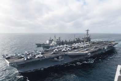Trung Quốc giăng ‘thiên la địa võng’ quây tàu Mỹ ở Biển Đông