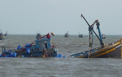 Đề nghị Trung Quốc phối hợp cứu nạn 5 ngư dân Việt Nam mất tích ở Hoàng Sa