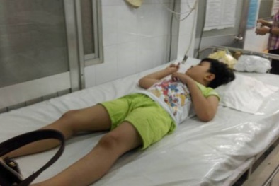 Sau bữa ăn với thịt xá xíu, hơn 44 bé tiểu học nôn thốc tháo